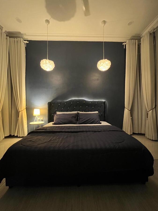 Majestic Homestay - パシール・プトゥ エクステリア 写真